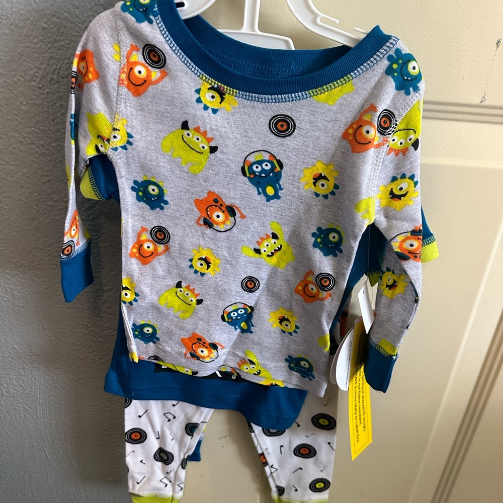 Pijama 12 months